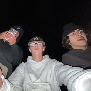 Meet your Posher, Julian